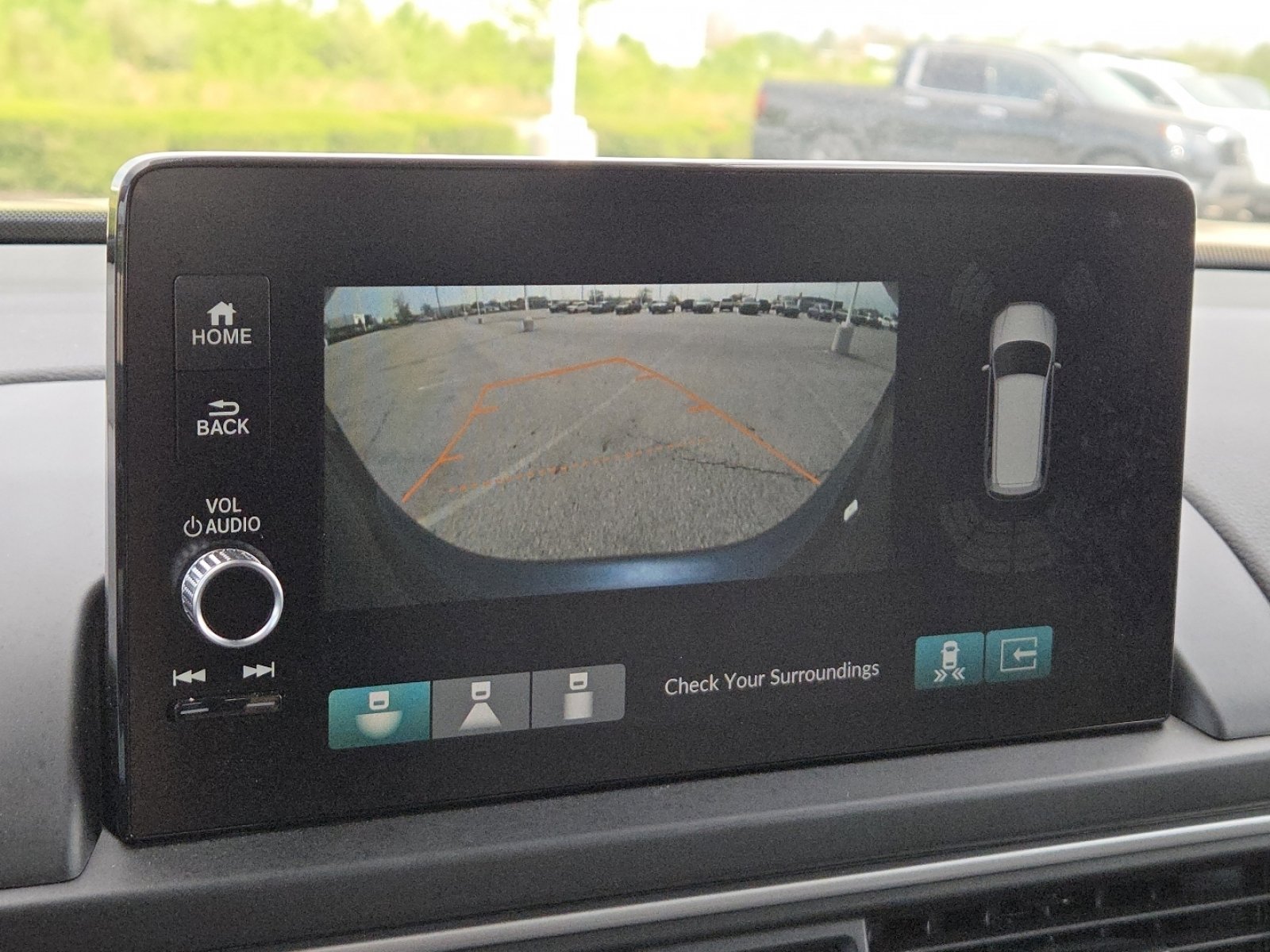 Used 2024 Honda Pilot Touring image 11