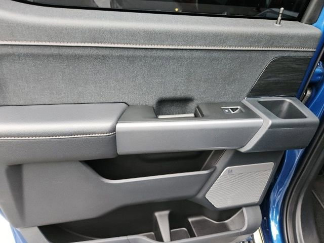 Used 2025 Ford F150 Lariat w/ Equipment Group 501A Mid image 22