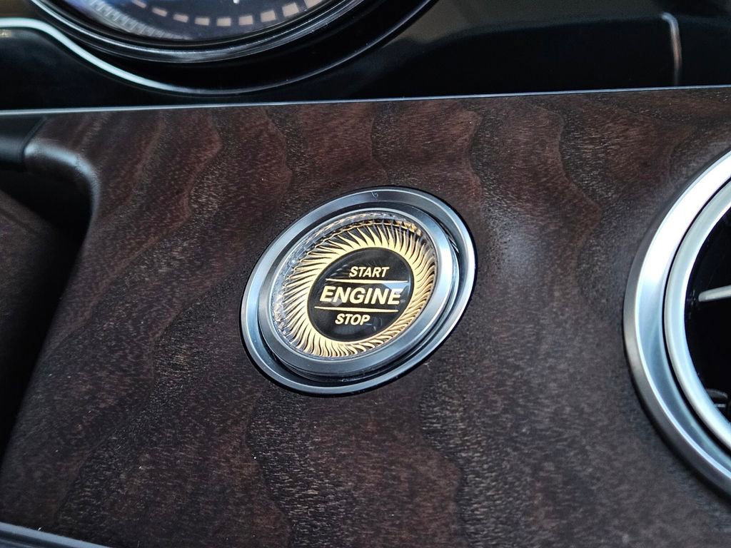 Used 2017 Mercedes-Benz E 300 4MATIC image 26