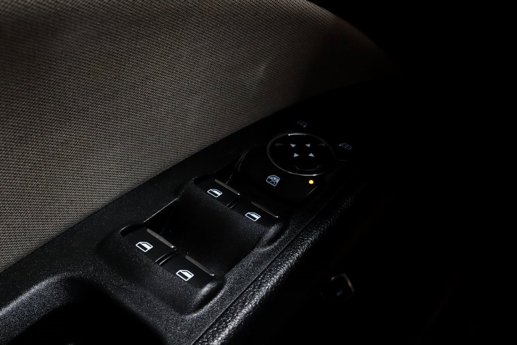 Used 2018 Ford Fusion S image 25