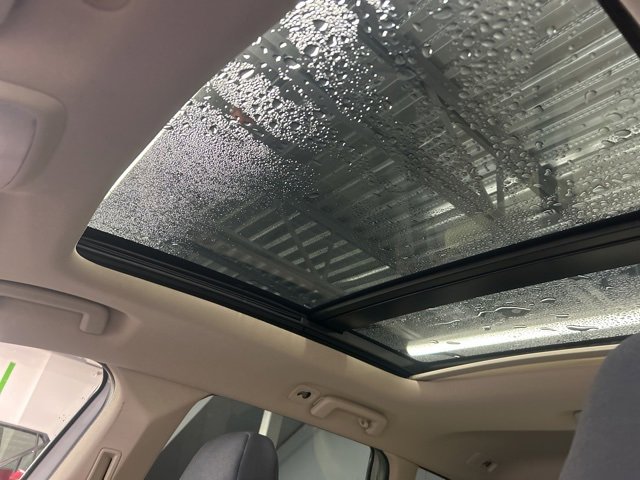 Used 2017 Volvo XC60 T6 Inscription w/ Preferred Option Package image 28