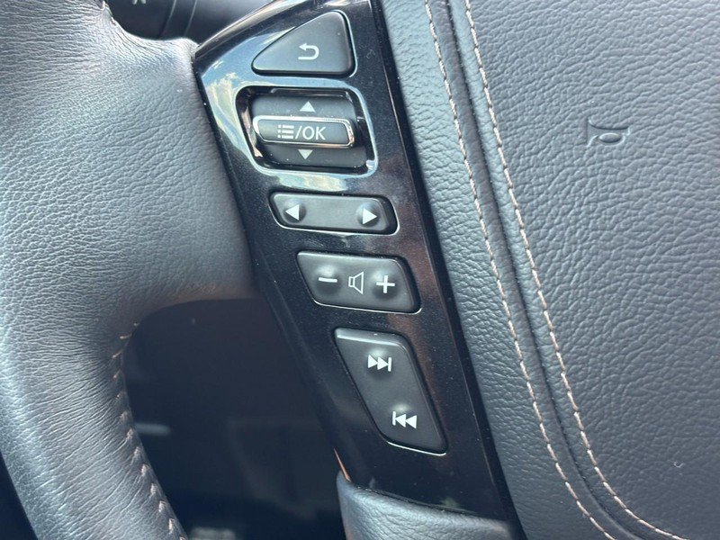 Used 2023 Nissan Armada Platinum w/ Captain's Chairs Package AWD/4WD image 22