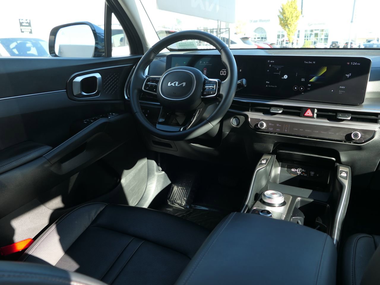 Used 2025 Kia Sorento EX w/ EX Panoramic Sunroof Package image 24