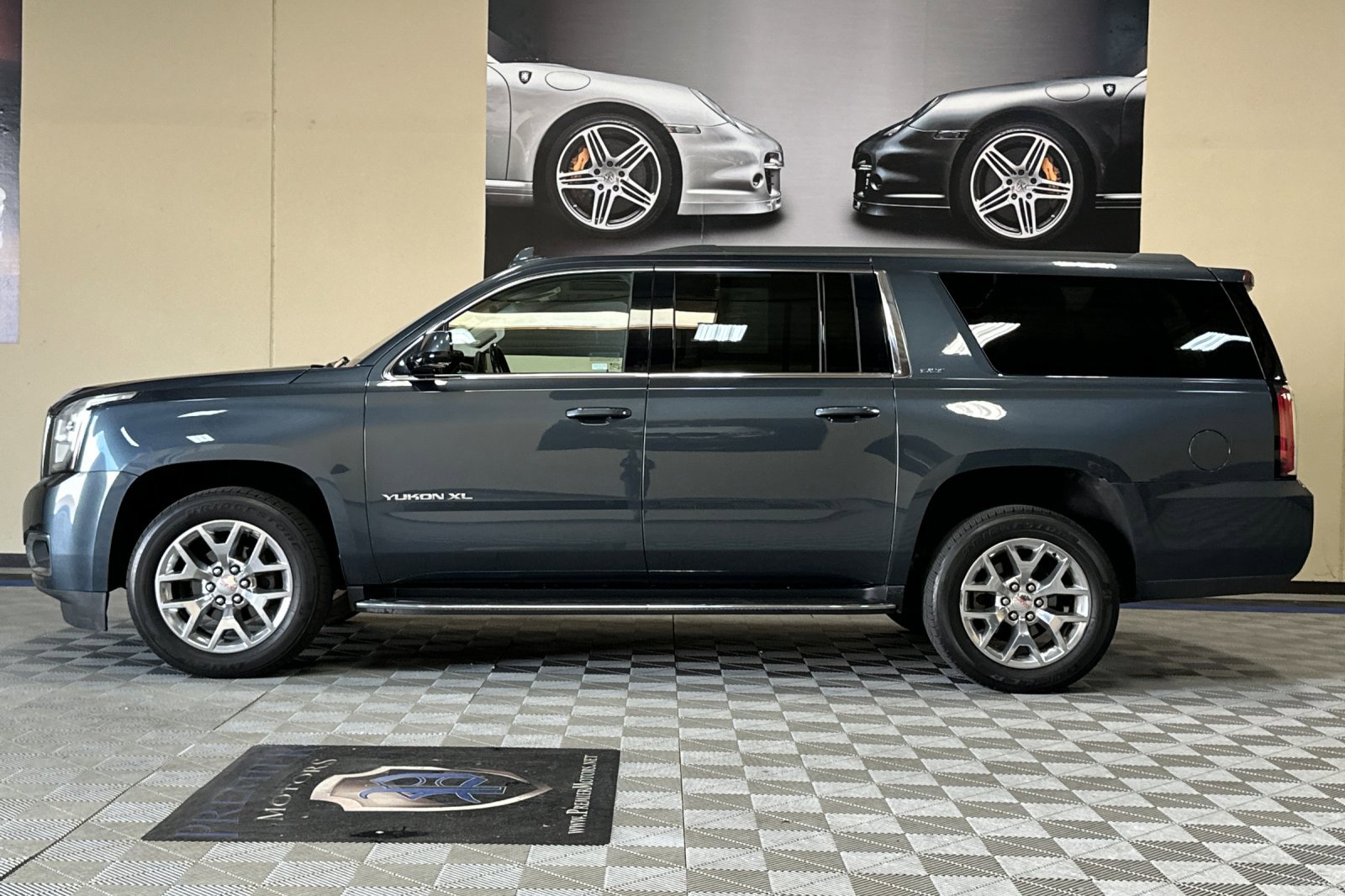 Used 2020 GMC Yukon XL SLT w/ Value Plus Edition image 7