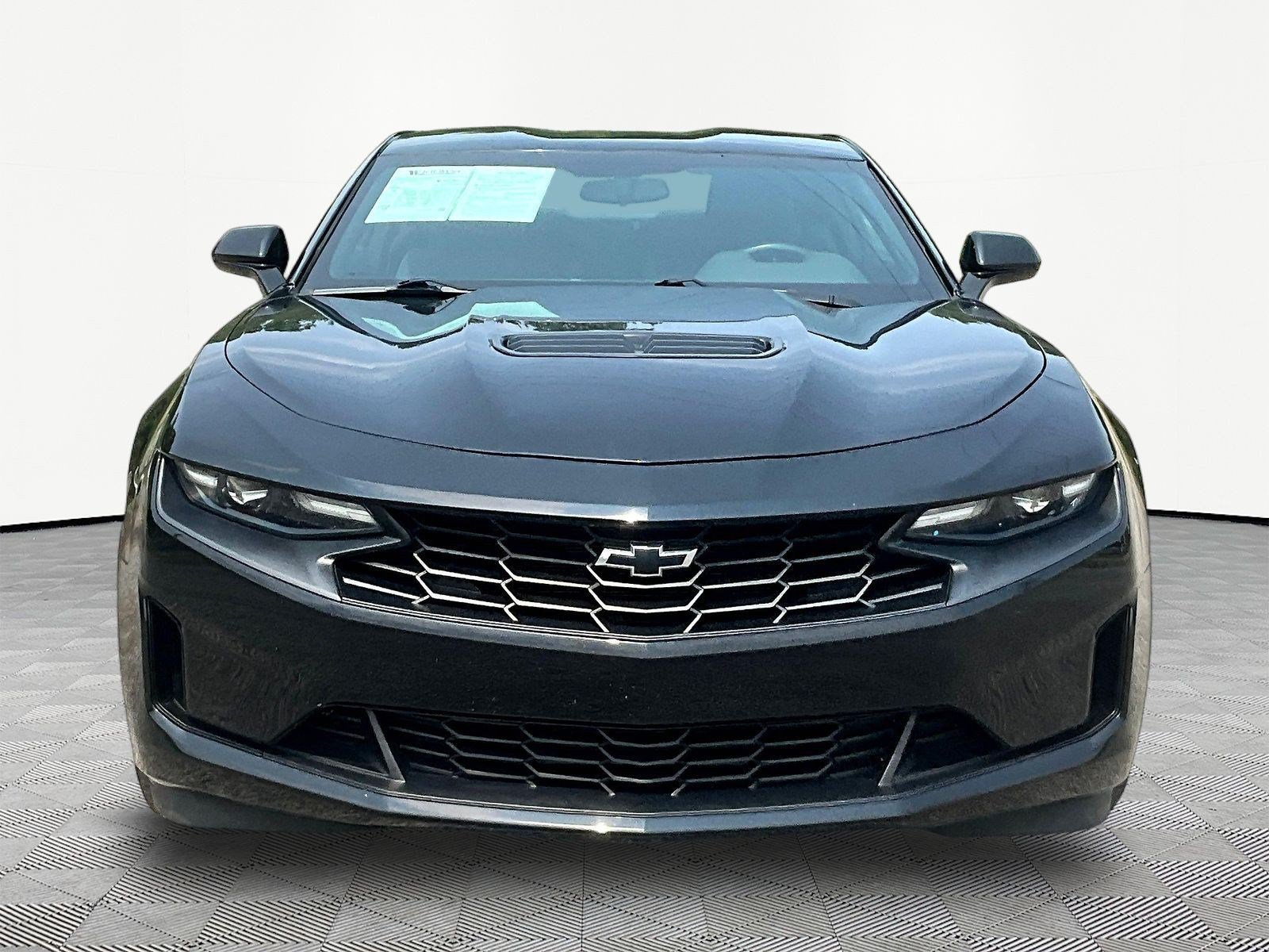 Used 2021 Chevrolet Camaro LT RWD image 2