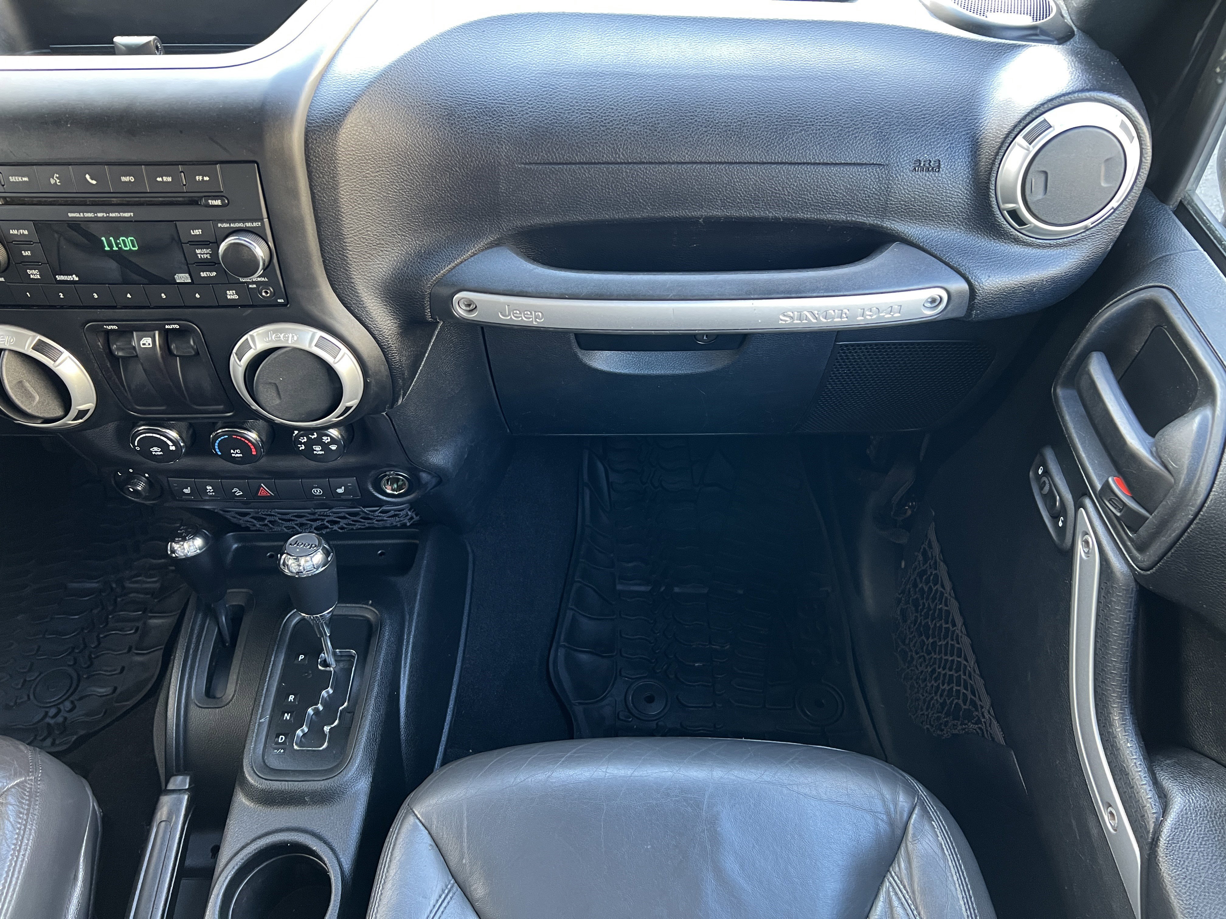 Used 2016 Jeep Wrangler Rubicon w/ Power Convenience Group AWD/4WD image 30