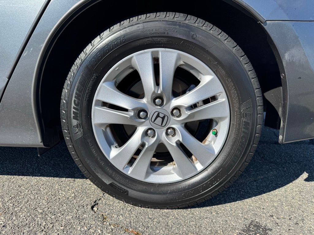 Used 2011 Honda Accord SE image 40