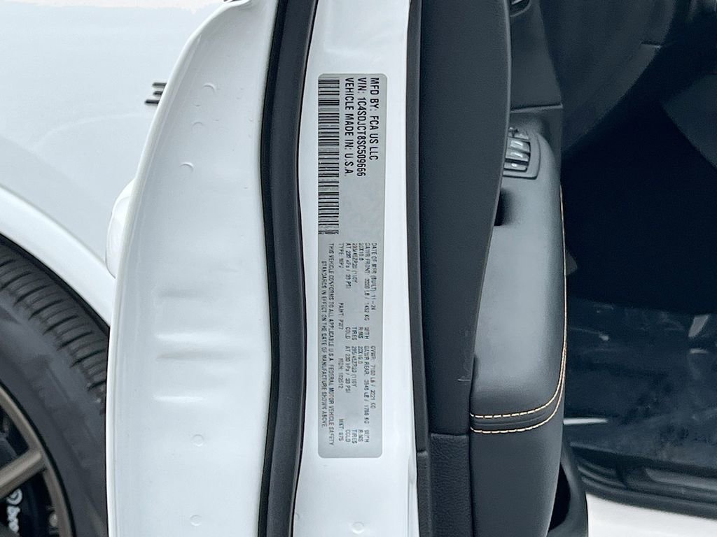 Certified 2025 Dodge Durango R/T image 33