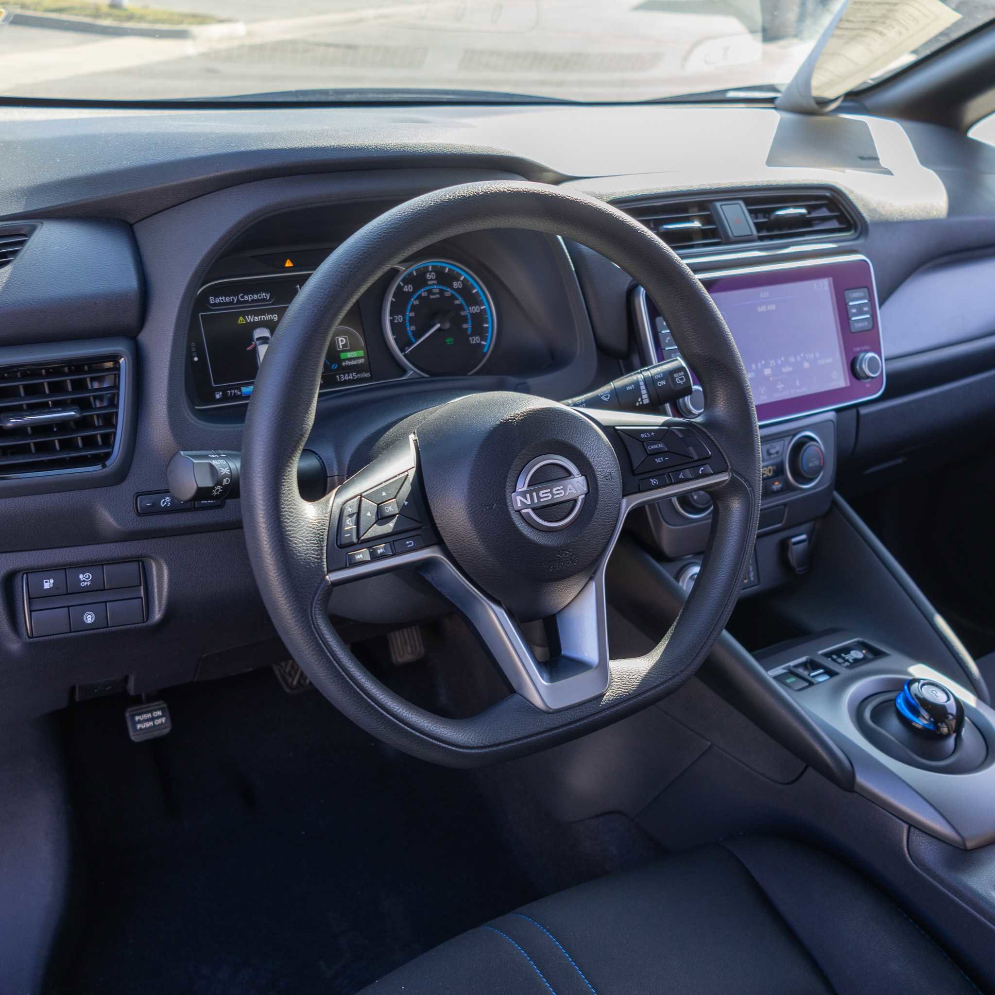Used 2023 Nissan Leaf S image 13