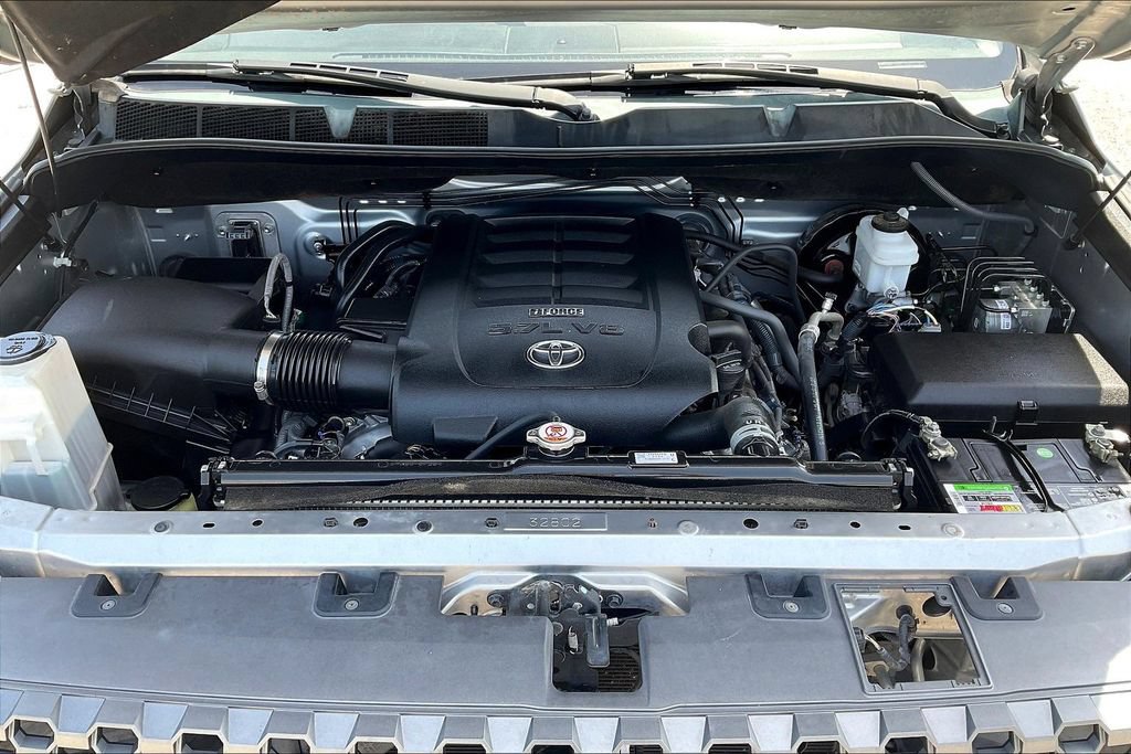 Used 2021 Toyota Tundra SR5 w/ Convenience Package AWD/4WD image 29