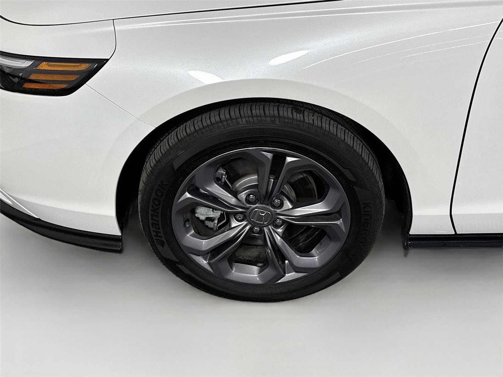 Used 2025 Honda Accord EX-L image 8