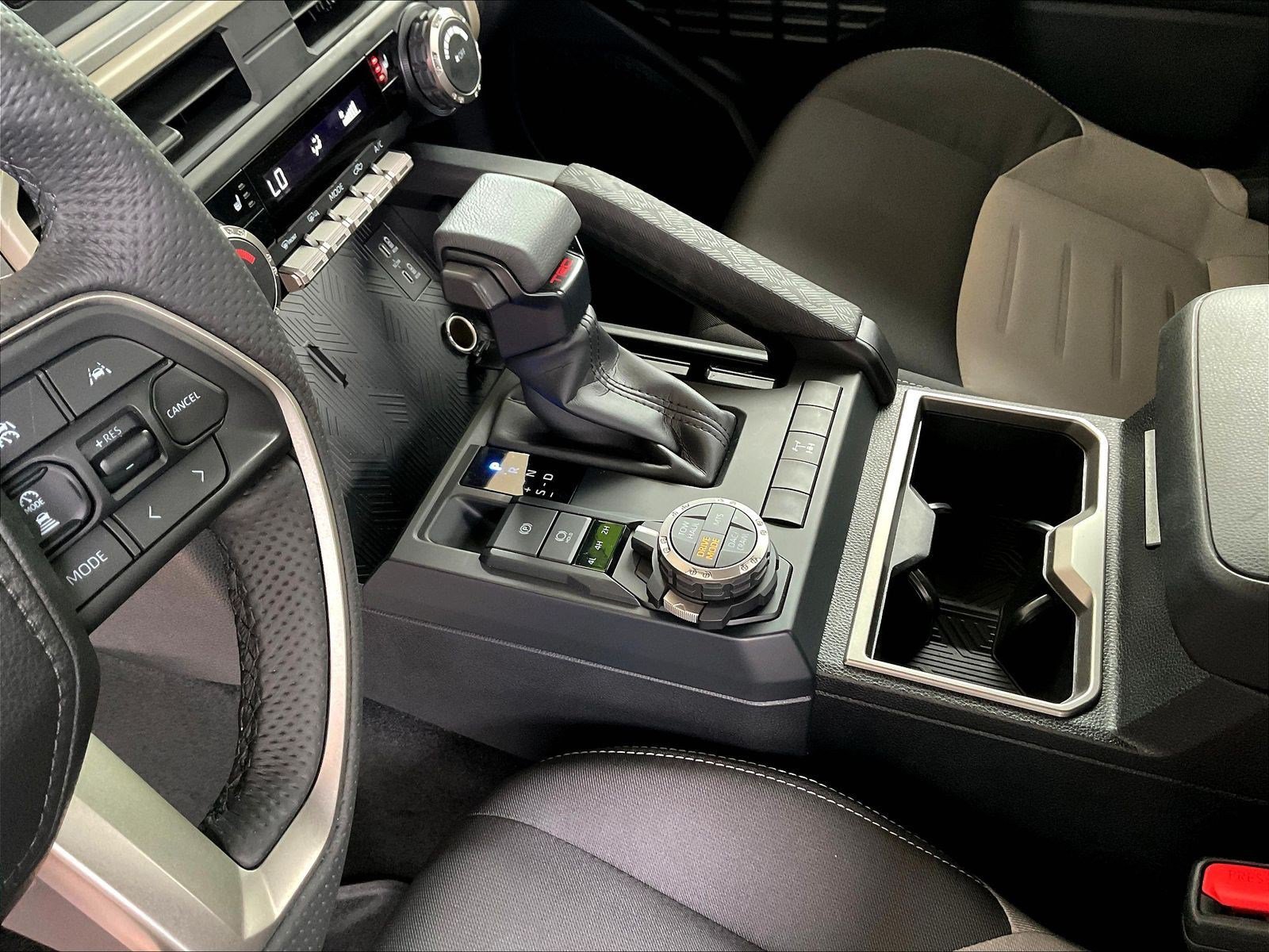 Used 2025 Toyota Tacoma TRD Off-Road AWD/4WD image 18