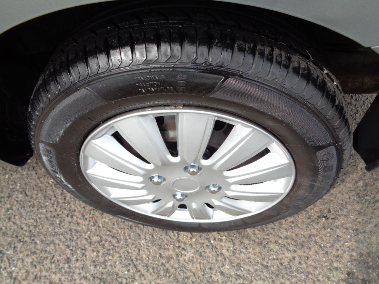 Used 2012 Nissan Sentra 2.0 FWD image 26
