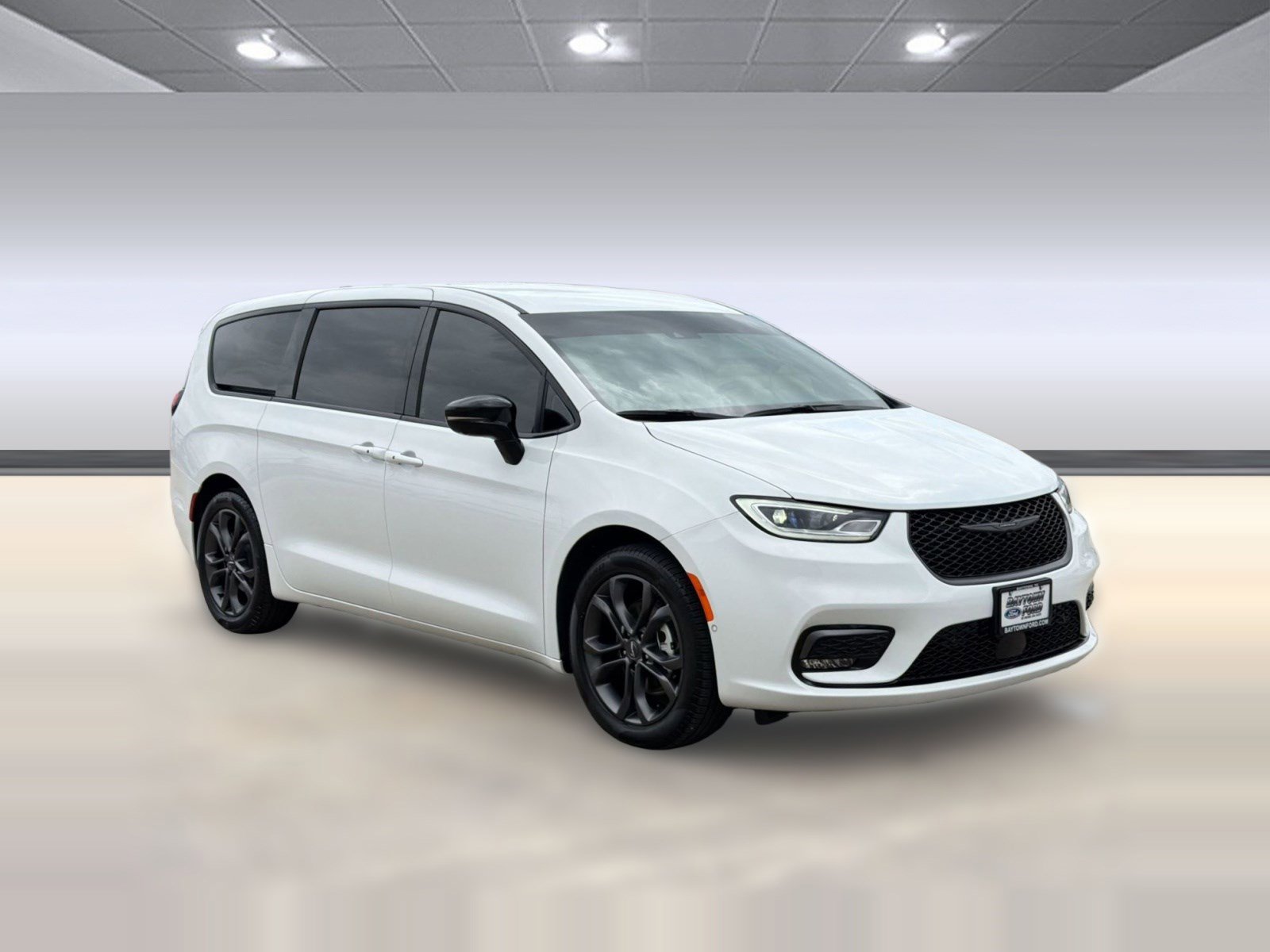 Used 2026 Chrysler Pacifica Select image 7