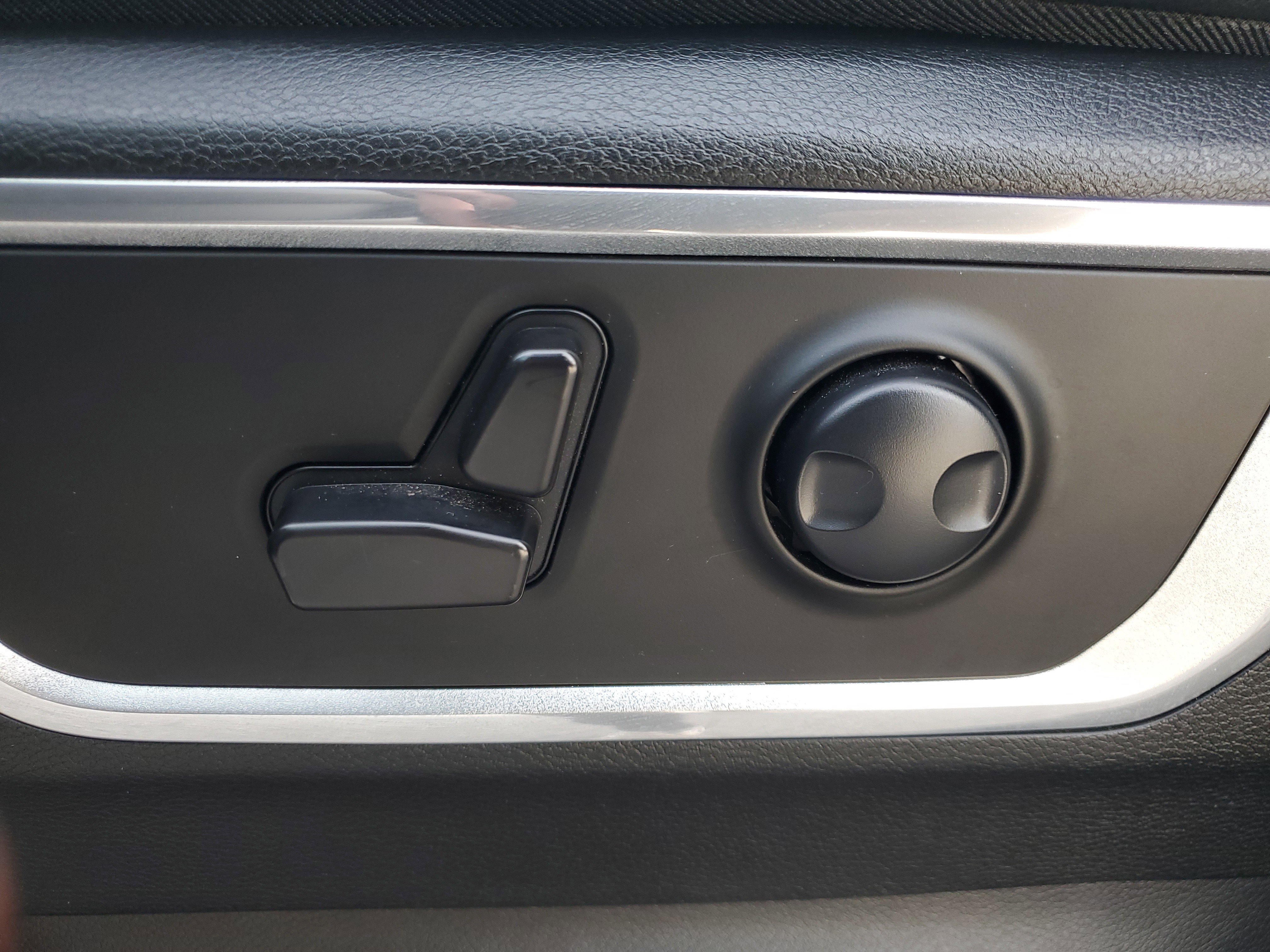 Used 2023 RAM 1500 Laramie image 14