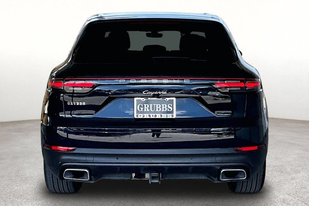 Used 2022 Porsche Cayenne Platinum Edition AWD/4WD image 5