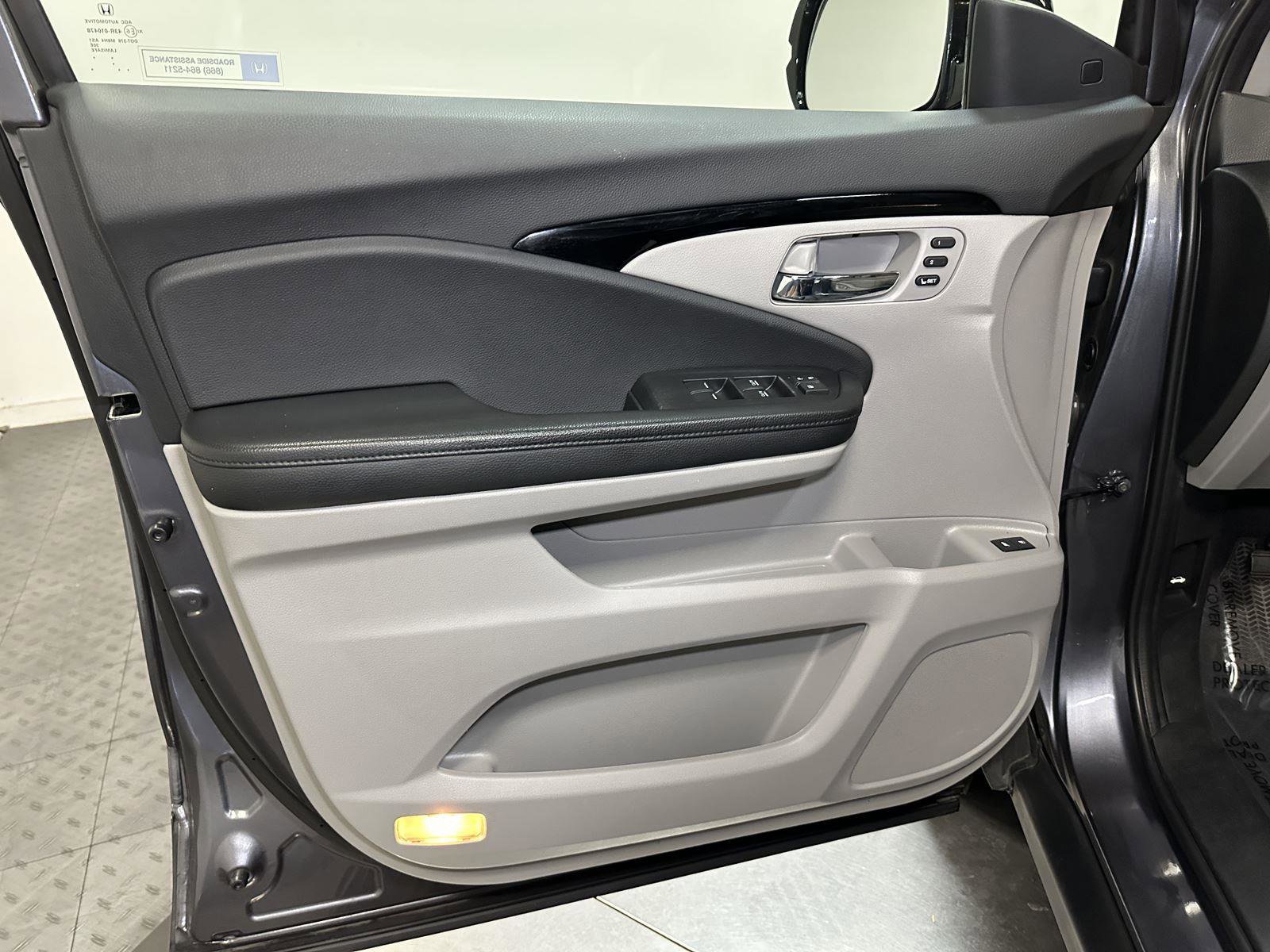 Used 2021 Honda Pilot Touring image 20