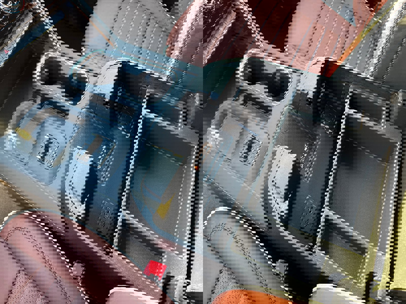 New 2026 GMC Sierra 3500 Denali Ultimate w/ LPO, Black Badging Package image 31