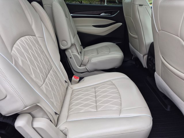Used 2023 Buick Enclave Avenir w/ Avenir Technology Package AWD/4WD image 21