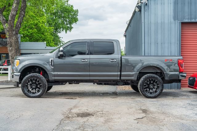 Used 2017 Ford F250 Lariat w/ Lariat Ultimate Package AWD/4WD image 3