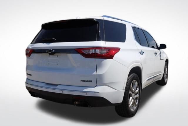 Used 2019 Chevrolet Traverse Premier w/ LPO, Blackout Package FWD image 12