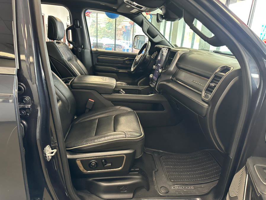 Used 2019 RAM 1500 Limited image 31