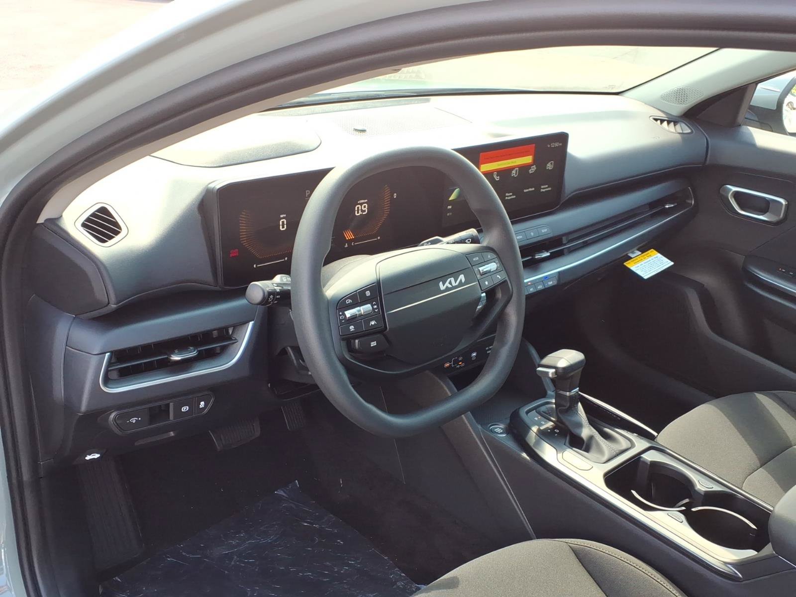 New 2026 Kia K4 FWD image 5