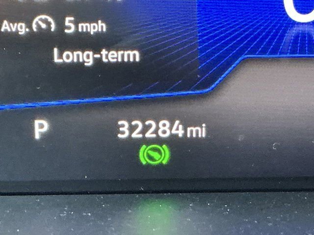 Used 2025 Volkswagen Taos SE image 31