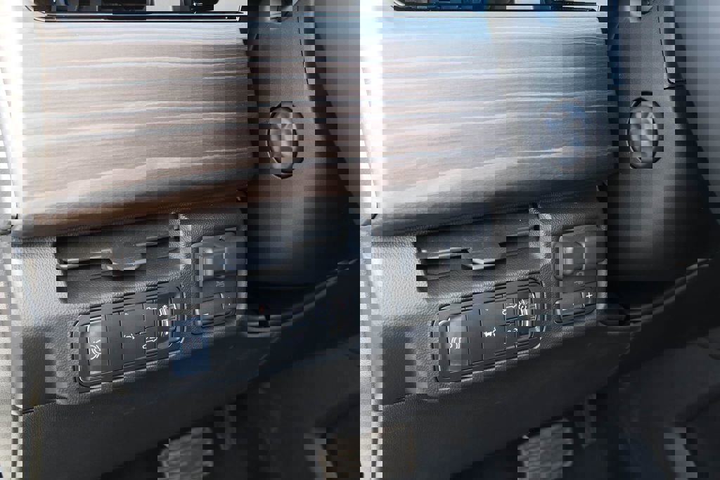 New 2026 GMC Sierra EV Denali AWD/4WD image 9