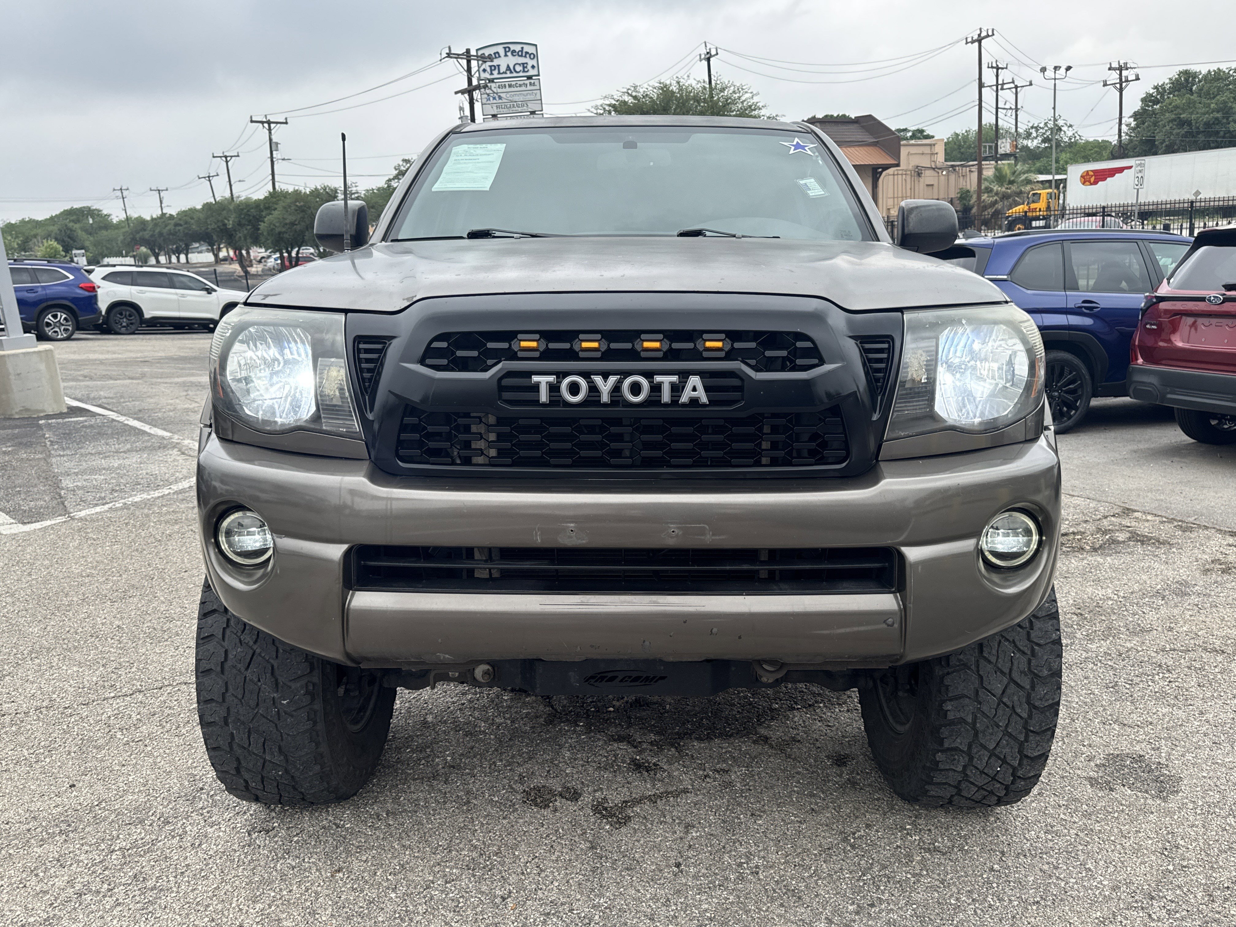 Used 2011 Toyota Tacoma PreRunner w/ SR5 Pkg #2 RWD image 8