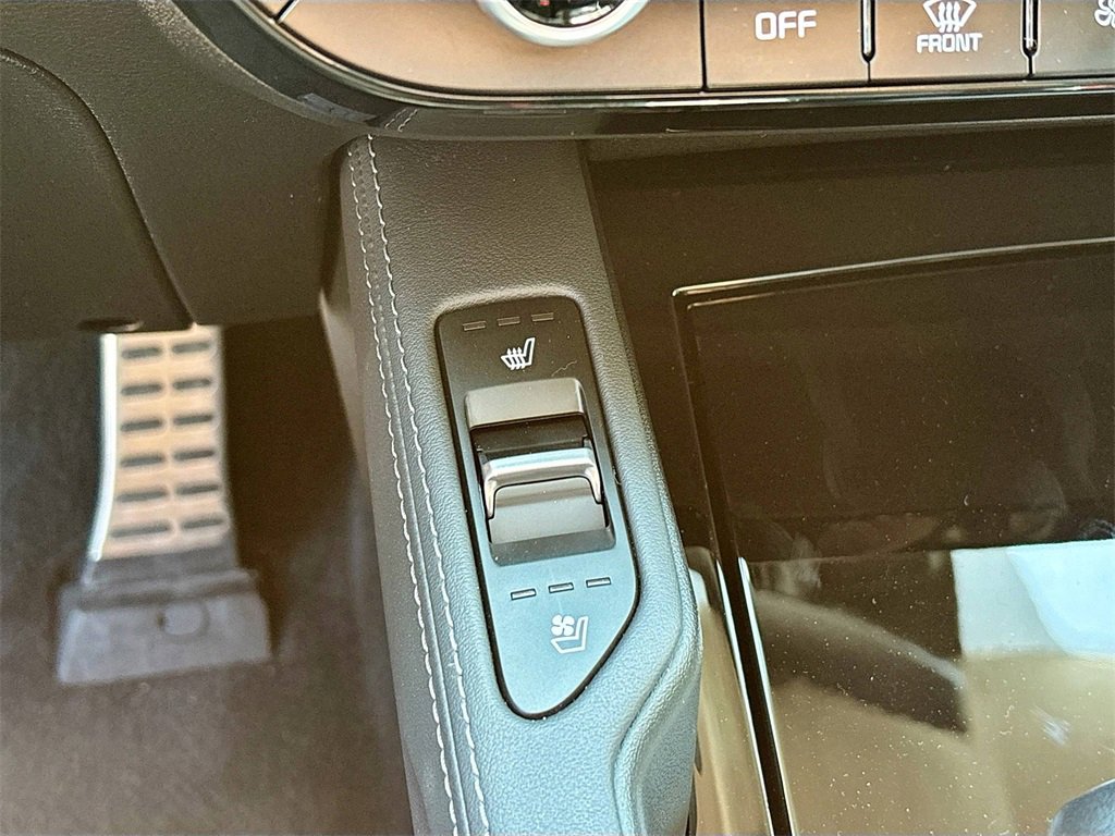 Used 2022 Kia Telluride SX w/ SX Prestige Package image 21