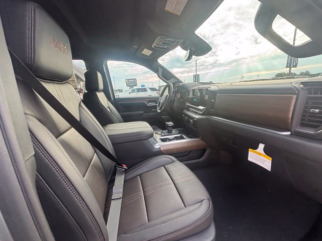 New 2026 Chevrolet Silverado 1500 High Country w/ Technology Package AWD/4WD image 16