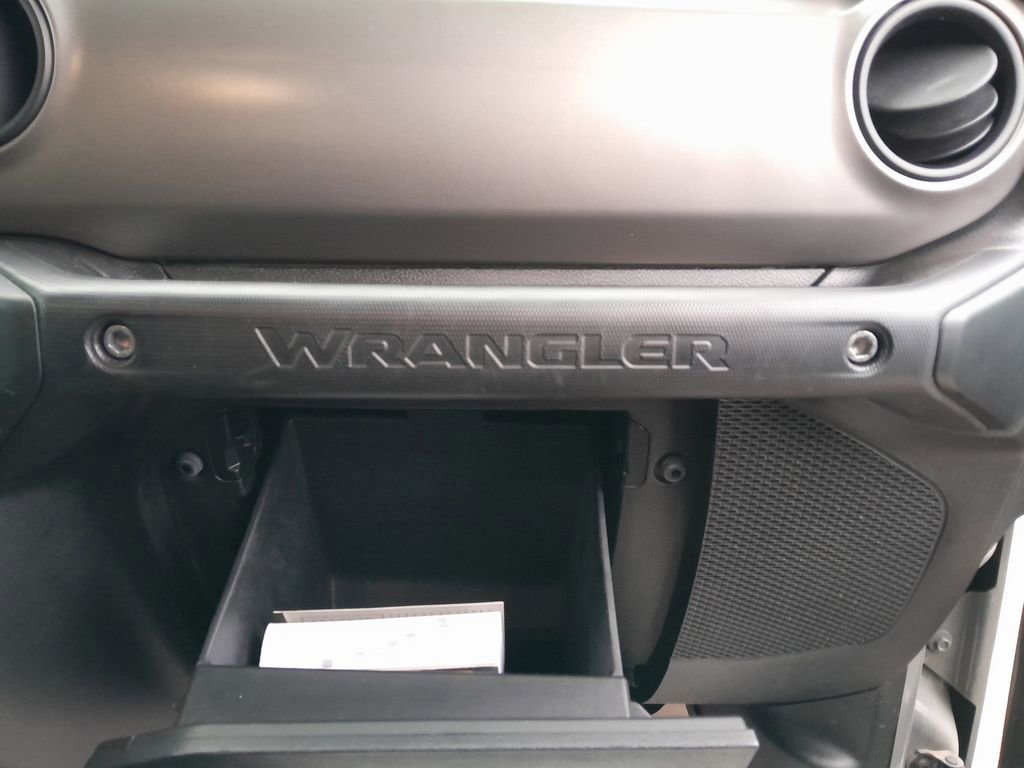 Used 2020 Jeep Wrangler Sport image 36