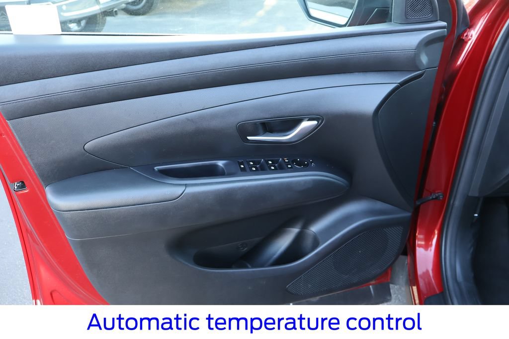Used 2025 Hyundai Tucson SEL FWD image 32