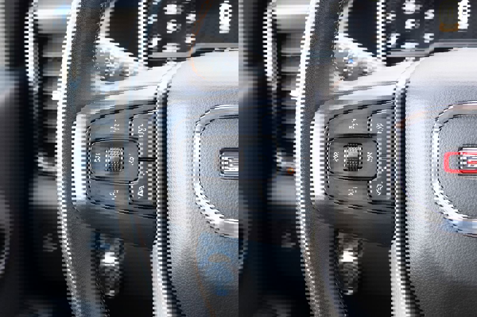 Used 2024 GMC Sierra 3500 AT4 w/ AT4 Premium Plus Package image 6