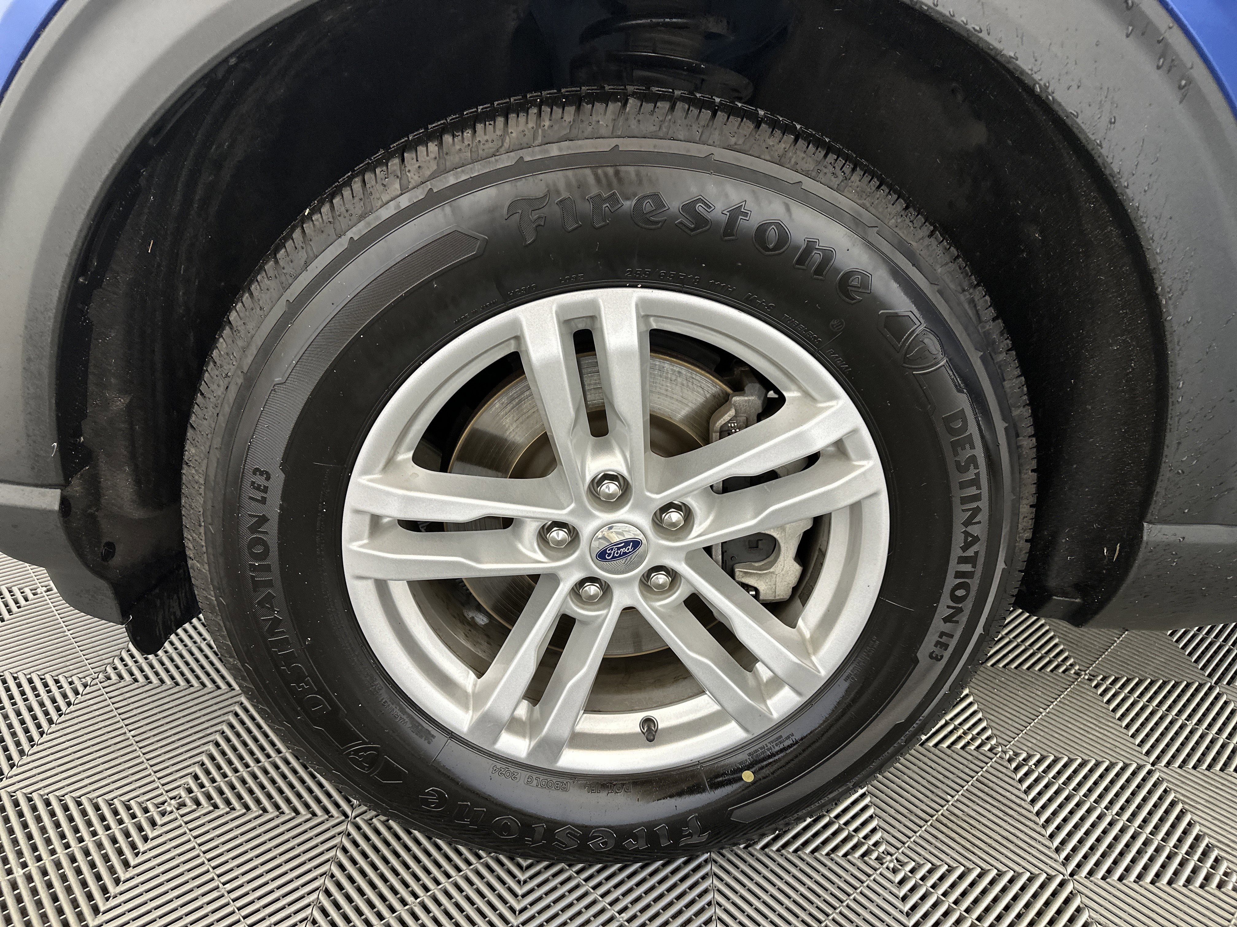 Used 2021 Ford Explorer XLT image 13