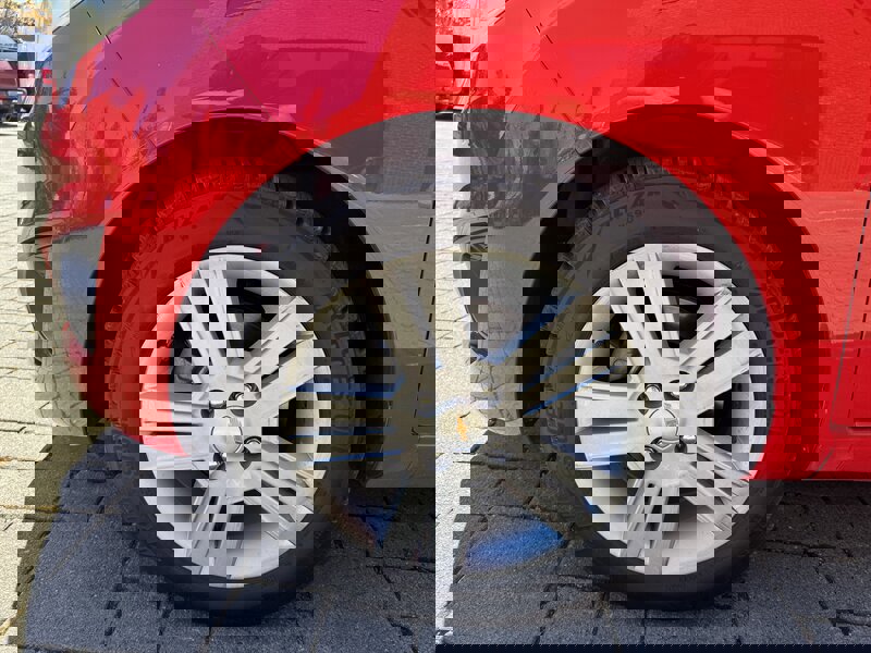 Used 2015 Chevrolet Spark LT FWD image 10