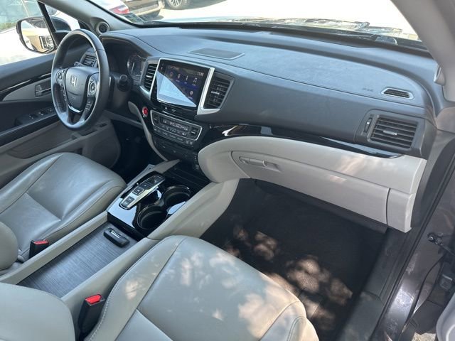 Used 2017 Honda Pilot Touring image 35