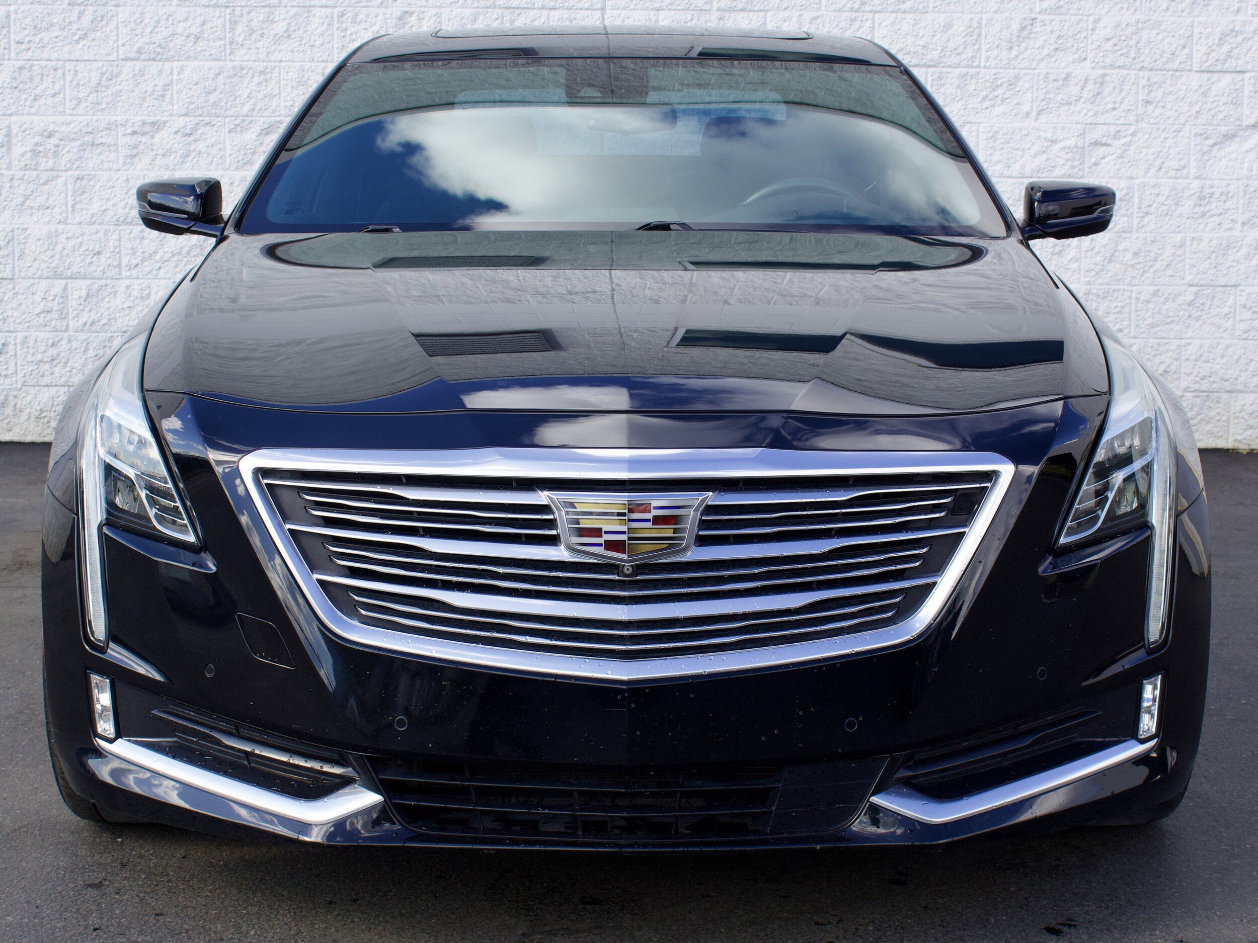 Used 2017 Cadillac CT6 Platinum image 2
