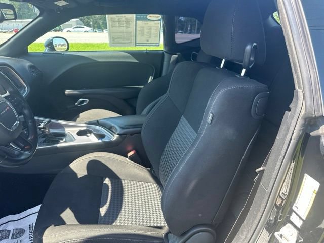 Used 2022 Dodge Challenger GT AWD/4WD image 11