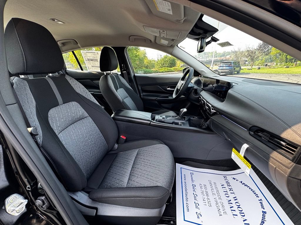 New 2026 Nissan Sentra SV w/ SV Convenience Package FWD image 10