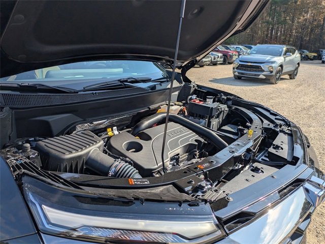 New 2026 Chevrolet Equinox ACTIV w/ Safety and Technology Package image 40