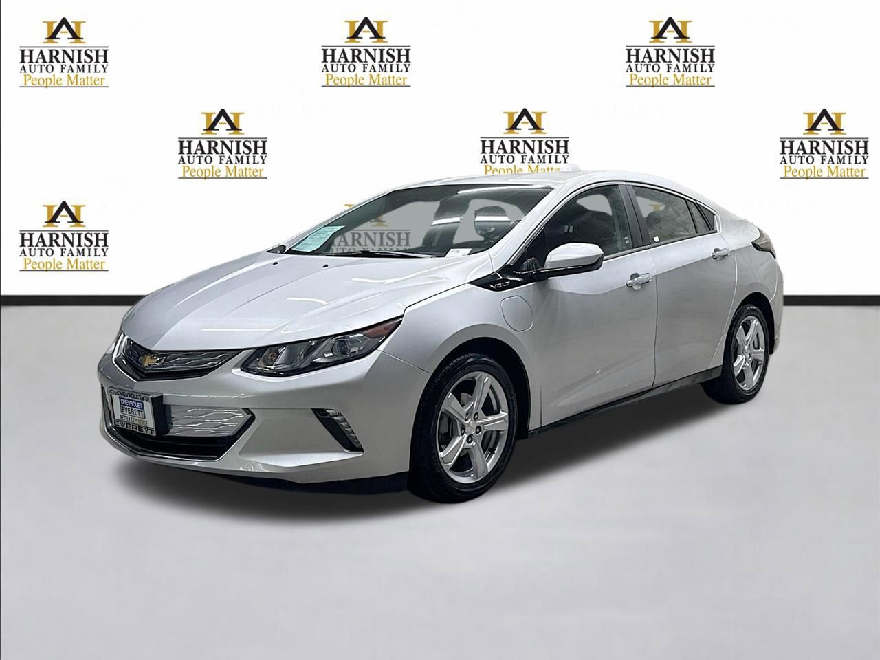 Used 2017 Chevrolet Volt LT FWD image 1