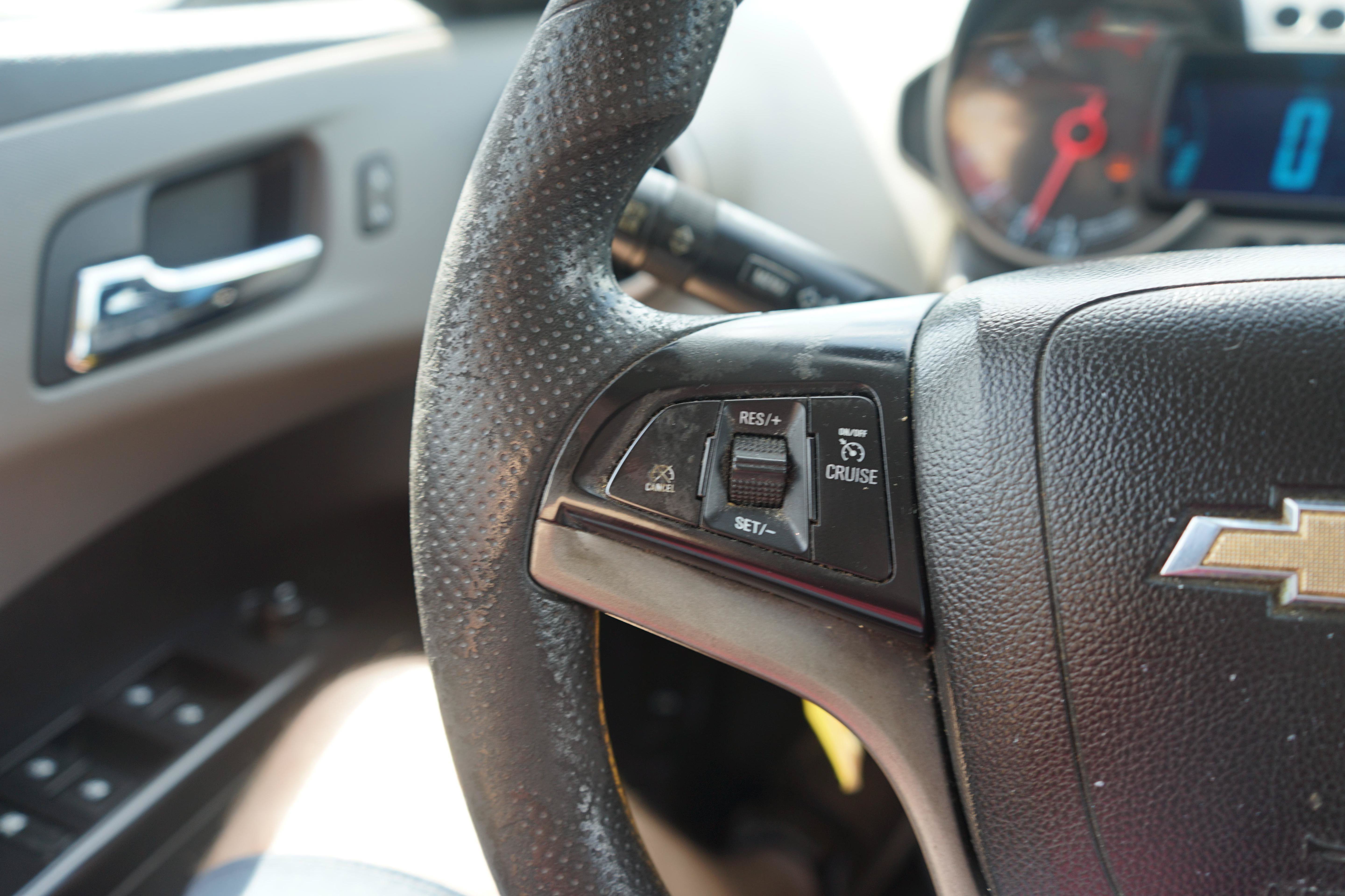Used 2015 Chevrolet Sonic LT FWD image 13