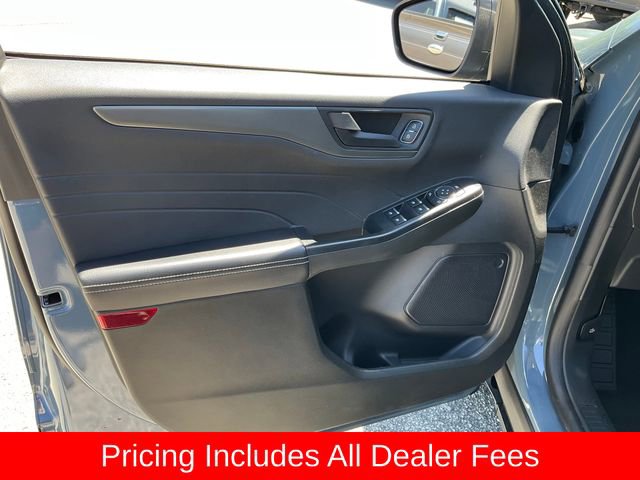 Used 2024 Ford Escape Active w/ Tech Pack #1 AWD/4WD image 7