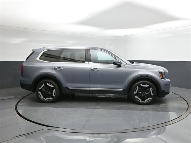 Used 2023 Kia Telluride S image 26