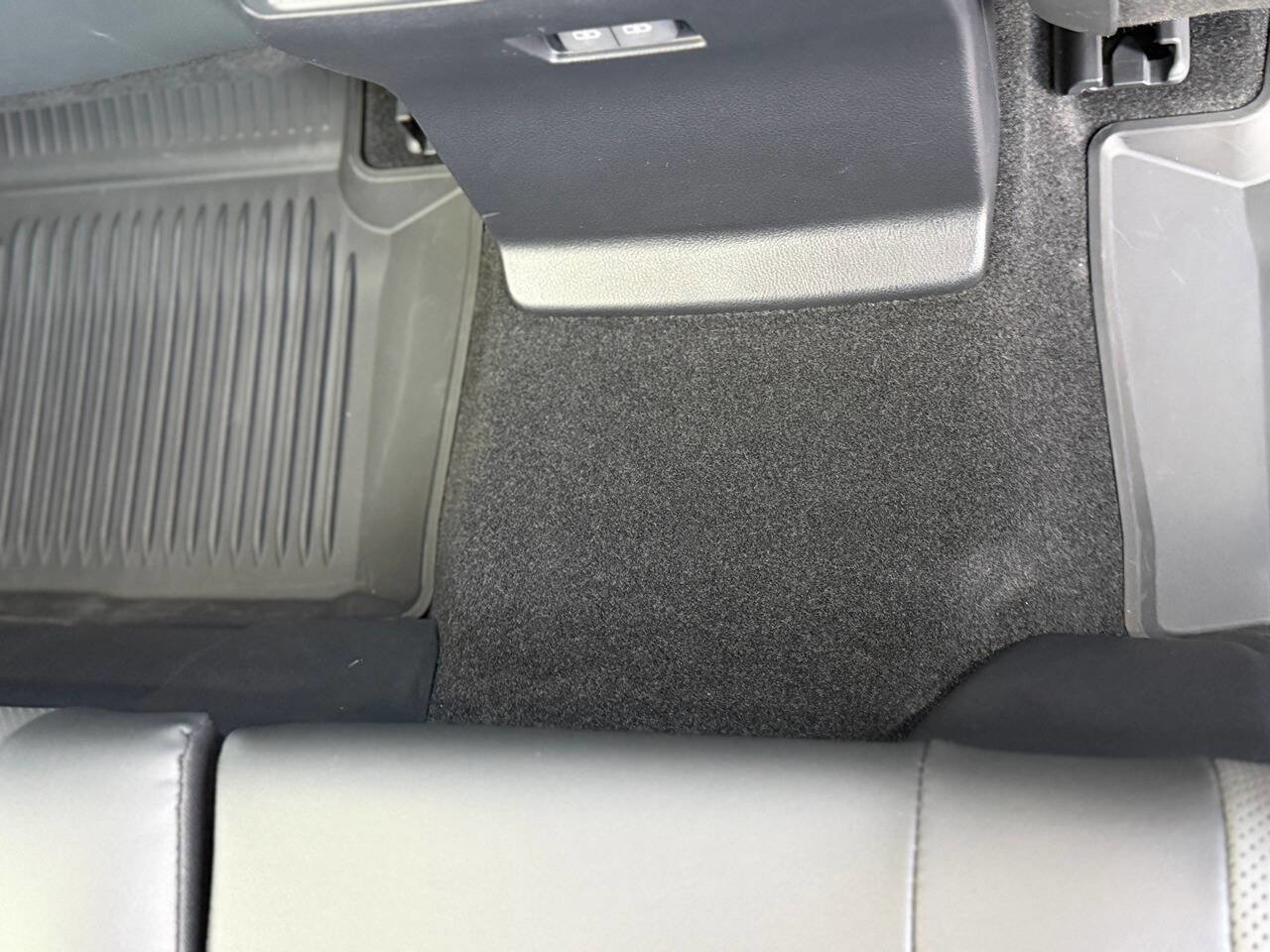 Used 2024 Lexus GX 550 w/ Accessory Package (Z1) image 77