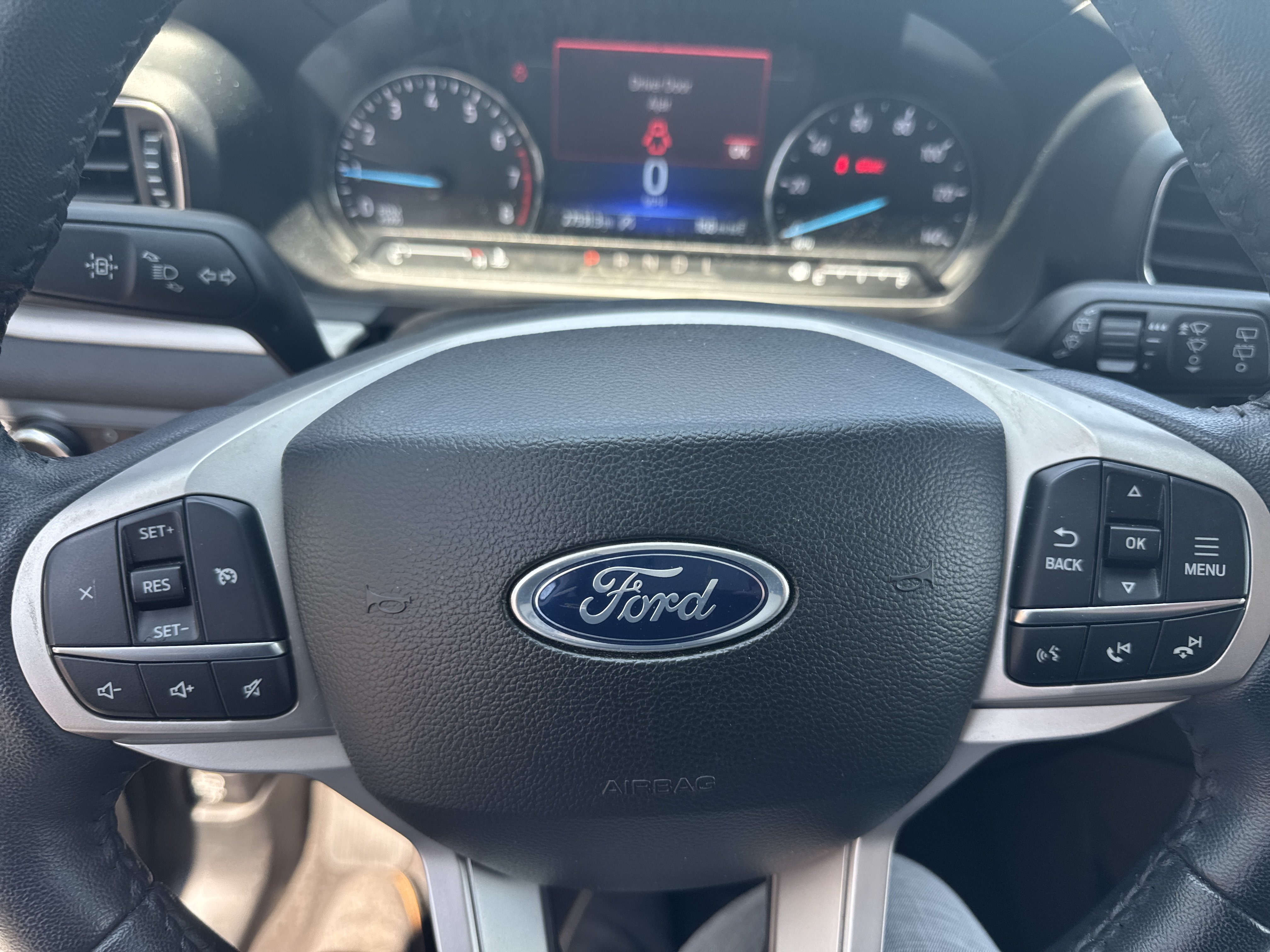 Used 2023 Ford Explorer XLT w/ Equipment Group 202A AWD/4WD image 16