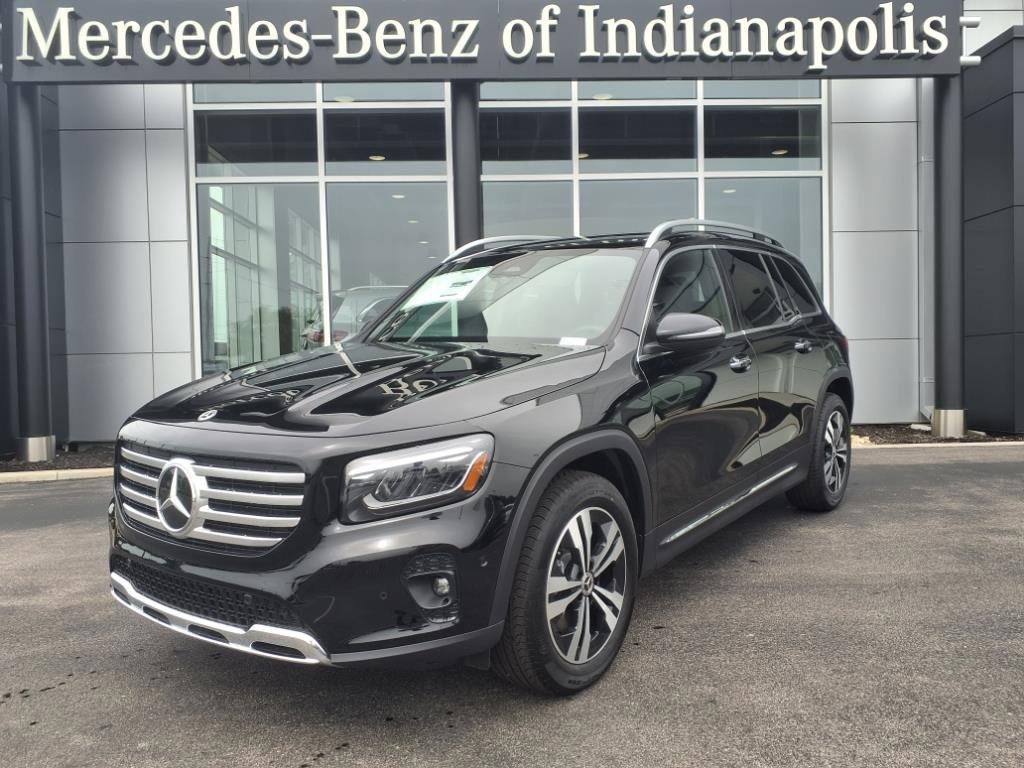 New 2025 Mercedes-Benz GLB 250 4MATIC image 1