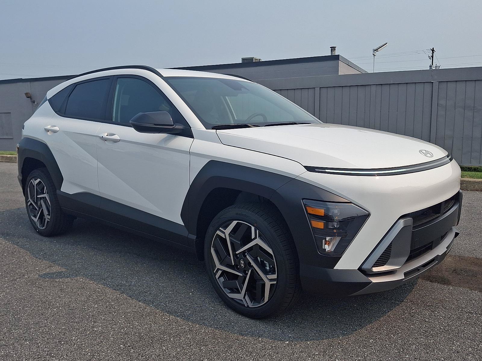 New 2026 Hyundai Kona SEL Premium AWD/4WD image 2